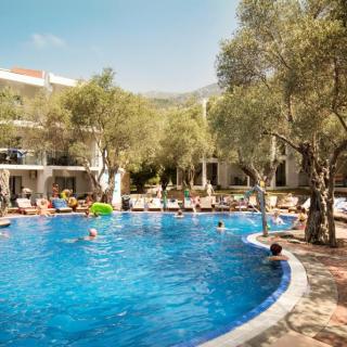 Vile Oliva Hotel & Resort 4* Petrovac